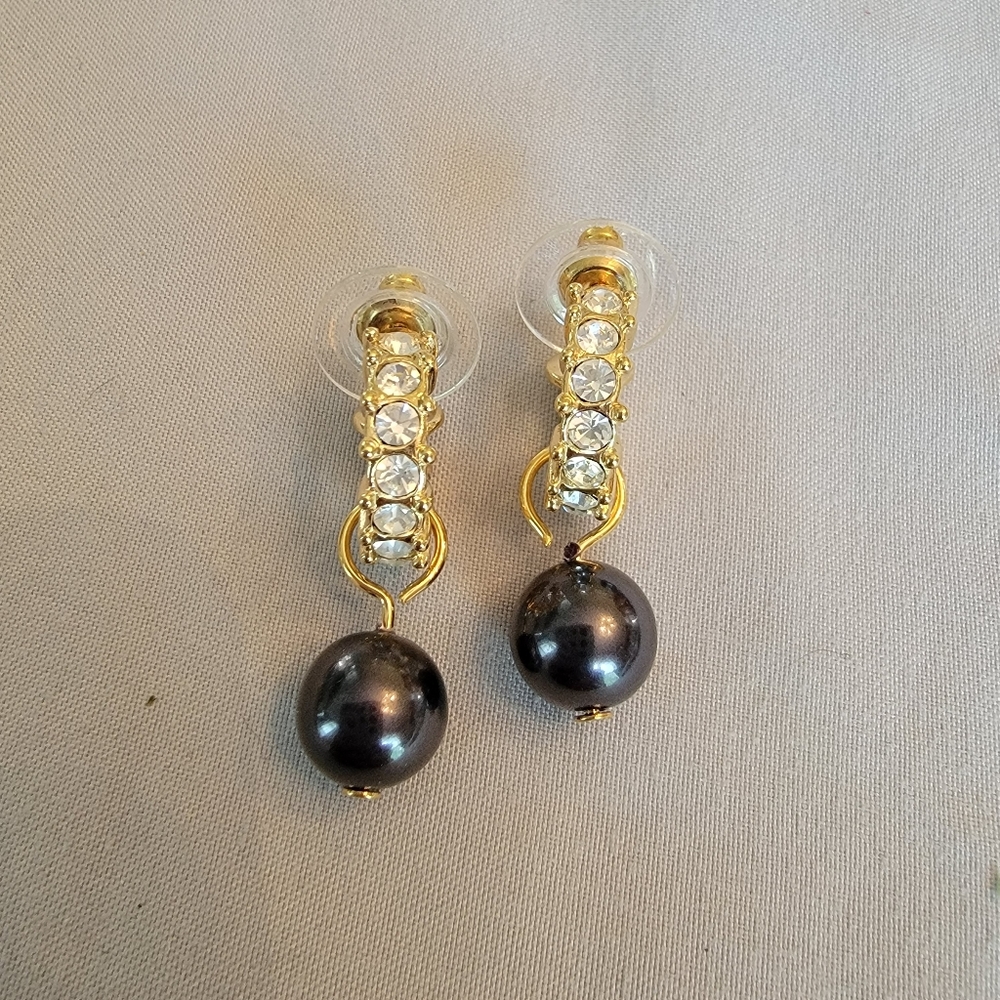Vintage rinestone and grey pearl drop earrings